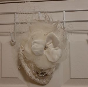 Fascinator hat